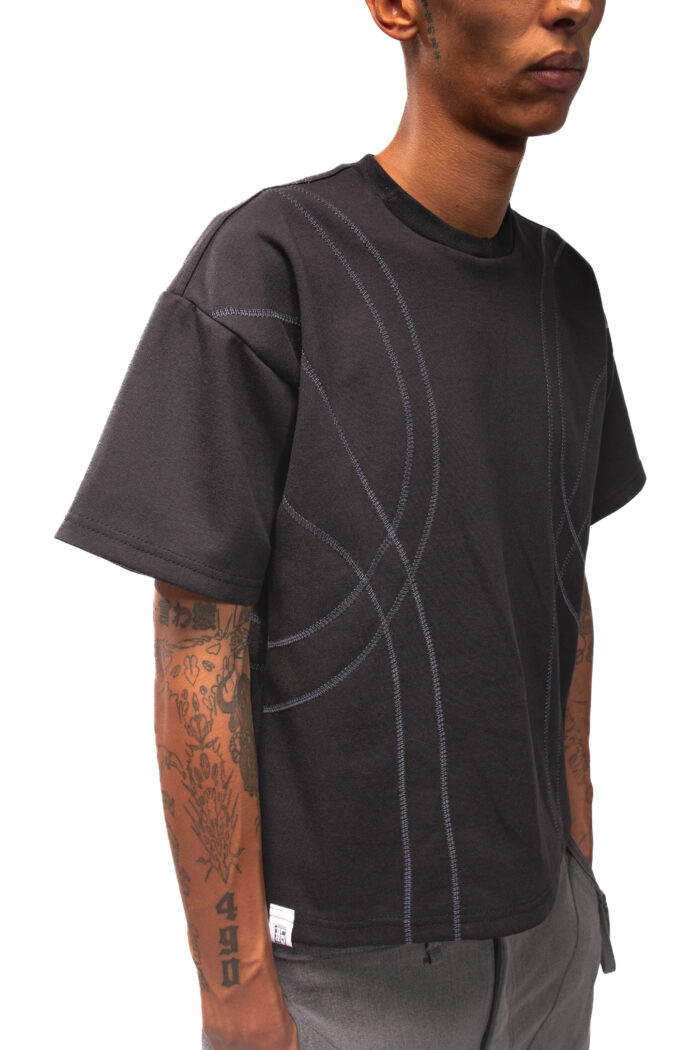 Black Tee